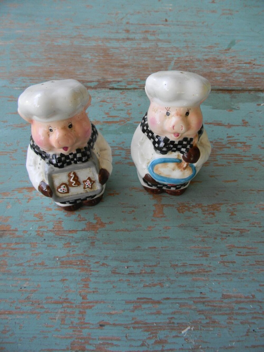 Vintage Pig Chef Baker Salt & Pepper Shakers Set Ceramic Baking Culinary Treats